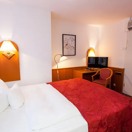 Atlanta Otel 3*
