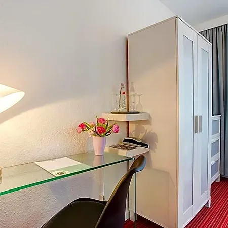 Atlanta Hotel 3*