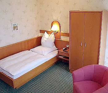 Atlanta Hotel 3*