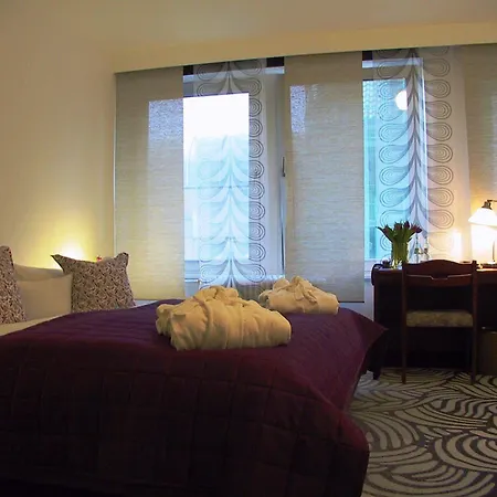 Atlanta 3*
